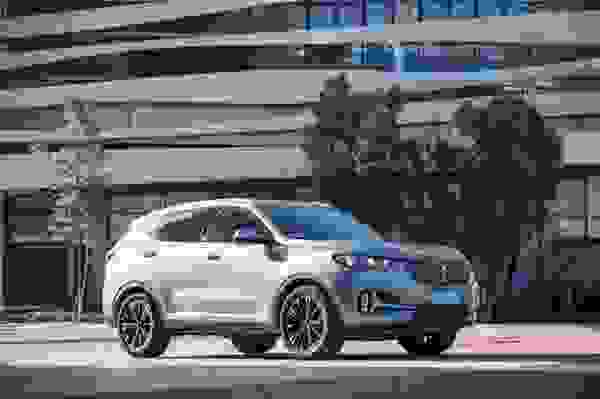长安UNI-K喊话WEY VV6，家用车市场王者之争一触即发