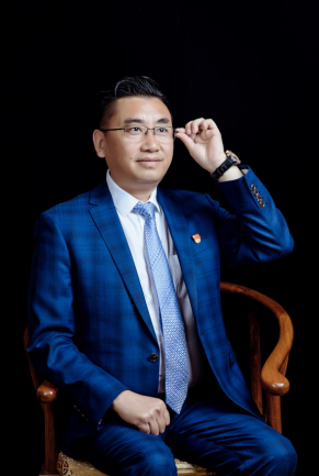 大爱无疆 善行天下 让父母都长命百岁——访百年堂执行总裁甘涛