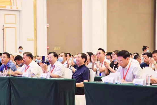 云图片