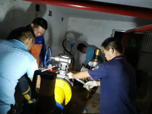 防风险根除隐患，日夜坚守安全保供