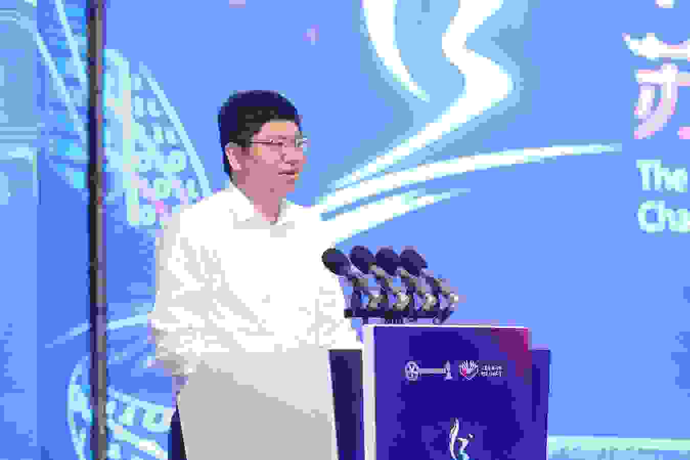 秦市长致辞1