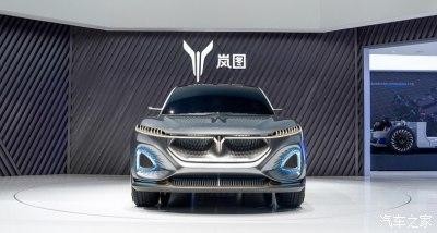 岚图内饰从科技感、质感再到设计感都堪称出众