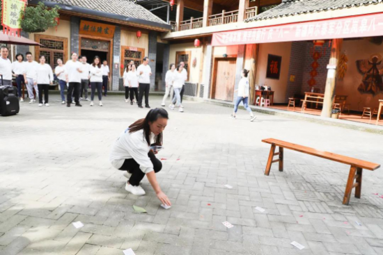 云图片