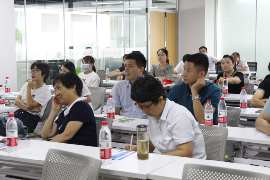 肥西县企业服务云平台圆满举办中小企业盈利商业模式培训会（一期）