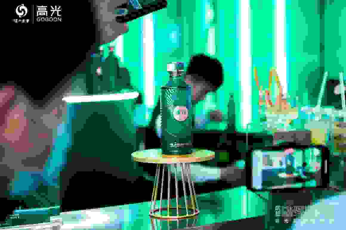探索白酒年轻化表达，新轻奢主义白酒“高光”带来的可能性