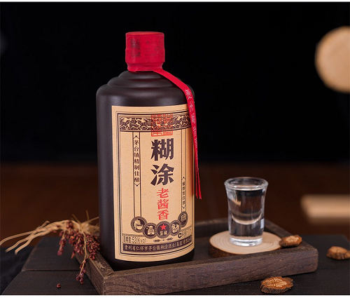 聚餐吃什么？配上百年糊涂酒，这几个下酒菜直接拿捏