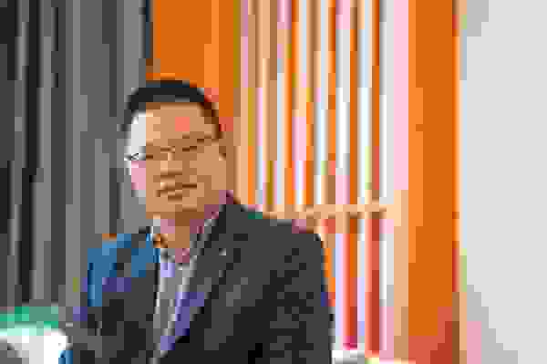 “喜欢把吹的牛都变成真的”，专访闽商上官鑫华品牌IP开启旅程