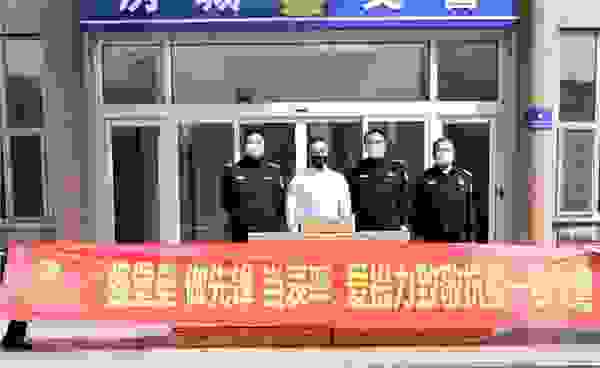 齐心共抗疫，捐赠暖警心 爱提力向高速交警大队捐献抗疫物资