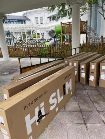 社区迎来运动健康新团品，FITURE魔镜走进家家户户
