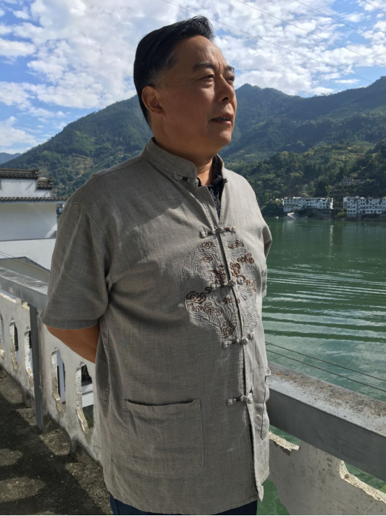徽州文化推动者范海生，以笔墨承载文脉，用画笔传唱新曲