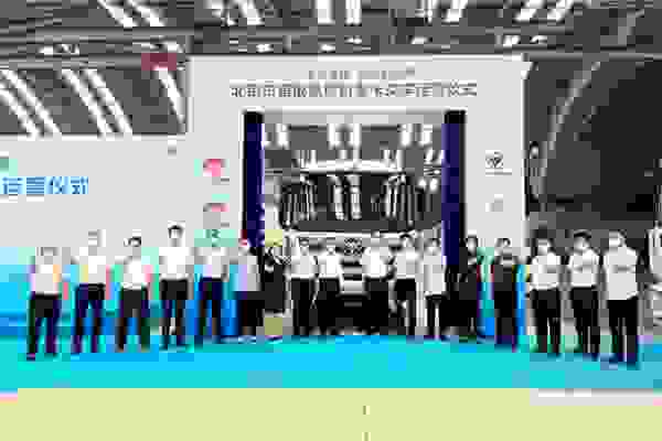科技与价值双驱动 福田汽车交付北京市首批氢燃料重卡