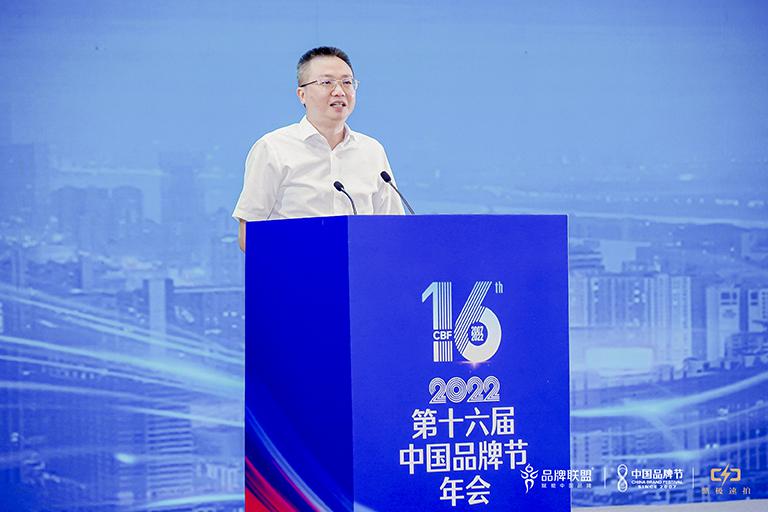 康镇麟.jpg