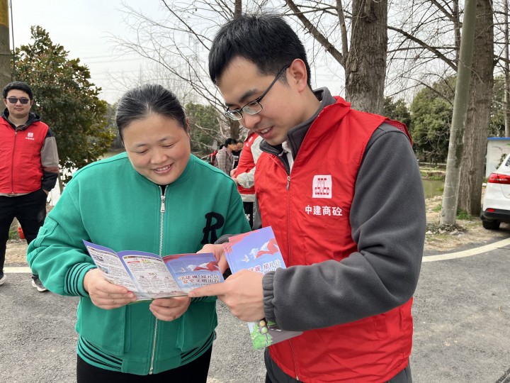 江苏中建商品混凝土有限公司浦口厂、六合厂联合开展志愿服务活动