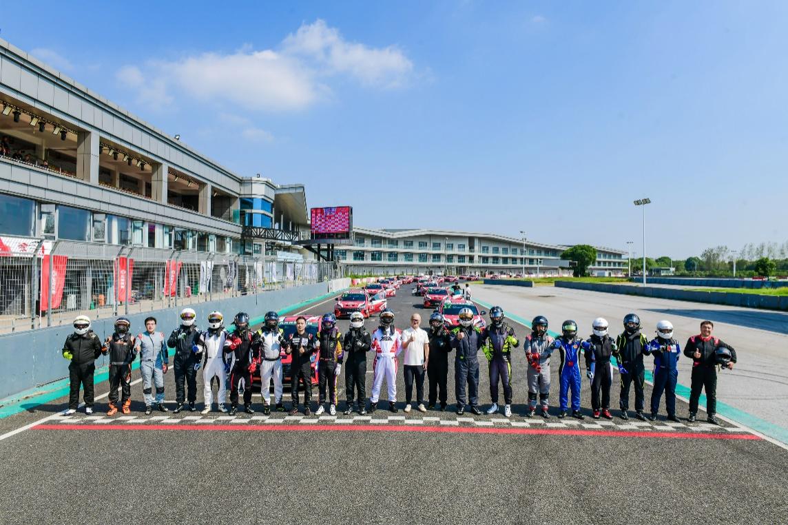 上海天马圆赛车梦，东风风神奕炫杯统规赛激情上演