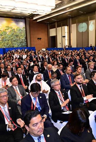 链接世界 合作共赢——第六届跨国公司领导人青岛峰会观察